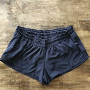 Lululemon Athletica Black Hotty Hot Shorts 2.5"